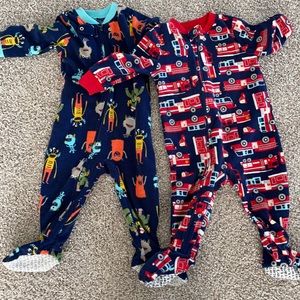 Carter’s Fleece sleepers with zippers 12 M